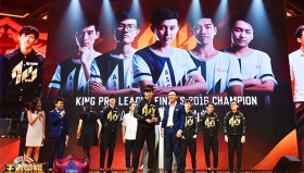 小乔珍品传说皮肤惊艳登场，SNK无双皮肤（娜可露露、橘右京）与李信无双皮肤震撼上线